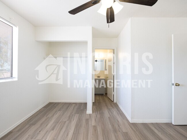 Building Photo - 26405 W Sherbundy Dr
