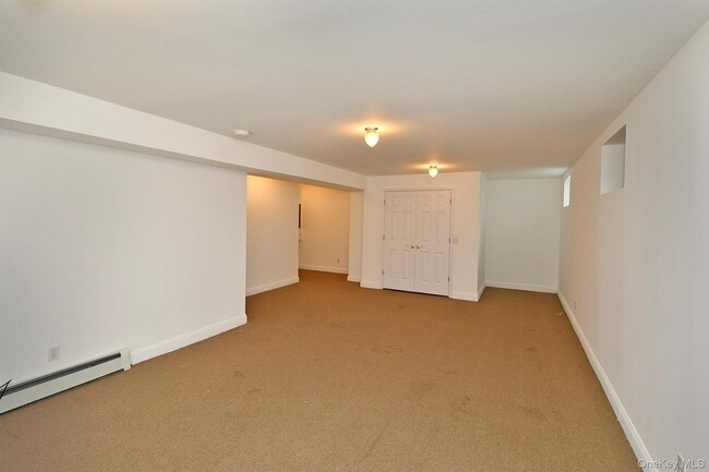 Building Photo - 21 Marwood Rd S