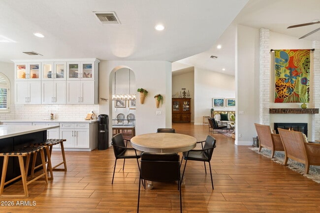 Building Photo - 12917 N 75th St