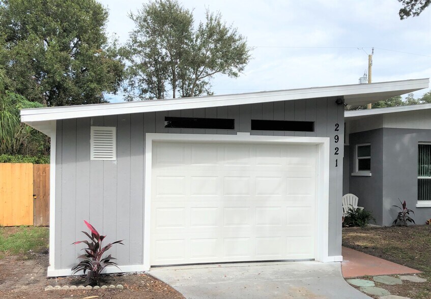 Building Photo - 2921 Greenbriar St