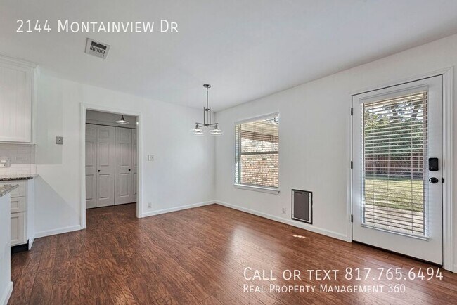 Building Photo - 2144 Mountainview Dr