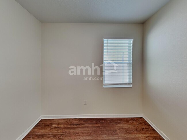 Building Photo - 5116 Piazza Loop