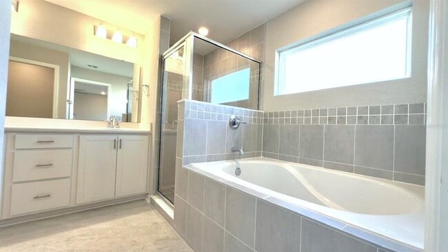 Building Photo - 1551 Eucalyptus Wy