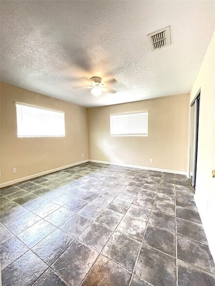 Building Photo - 316 Rabbit Trail
