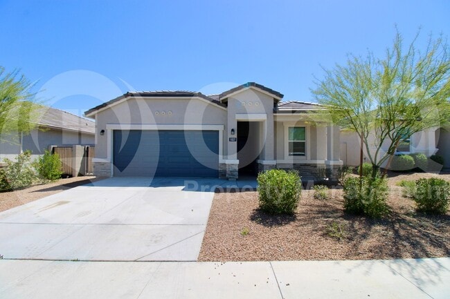 Primary Photo - 1027 W Avalon Canyon Dr