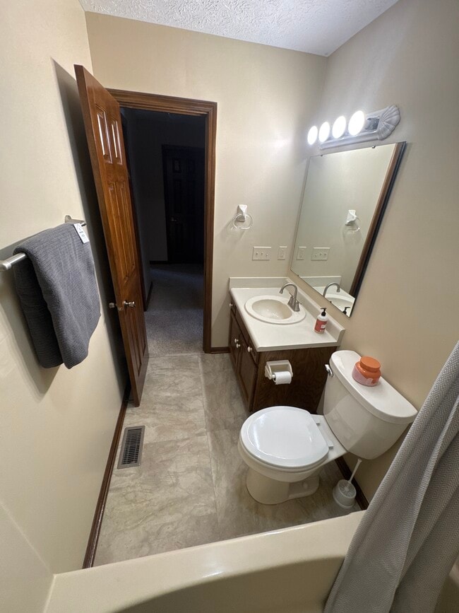 Building Photo - 9229 Westdrum Ct