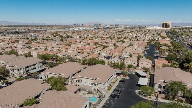 Building Photo - 9330 W Maule Ave