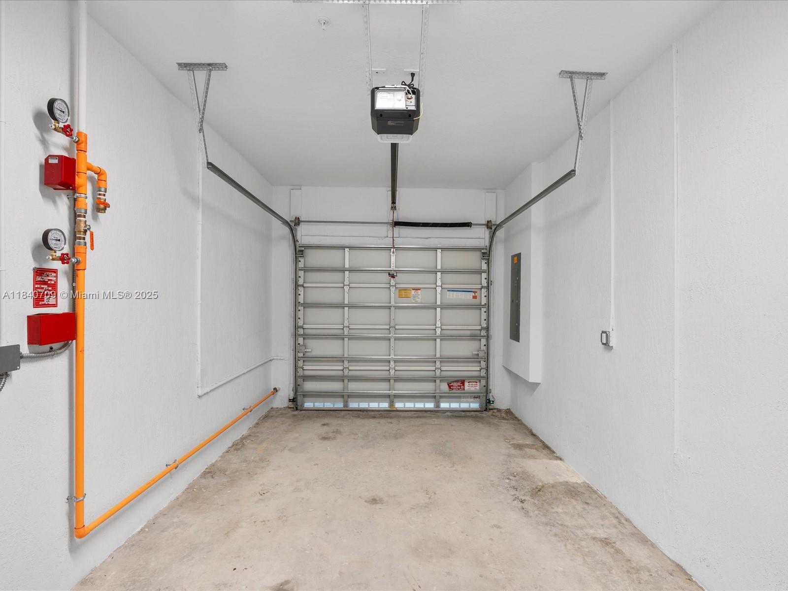 Building Photo - 106 SW 184th Pl