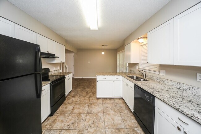 Building Photo - 4512 Trout Valley Dr