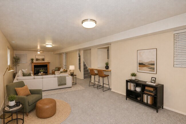Building Photo - 4498 W Skye Dr