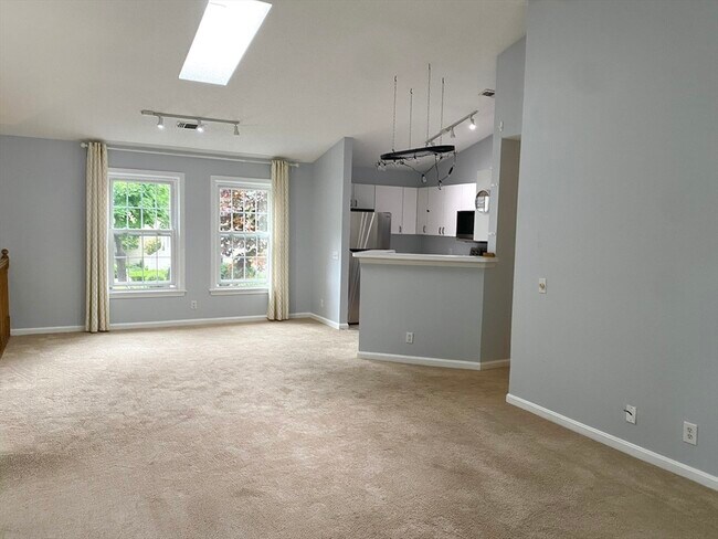 Building Photo - 152 Tyson Commons Ln