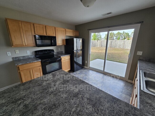 Building Photo - 333 Rose Bud Ln