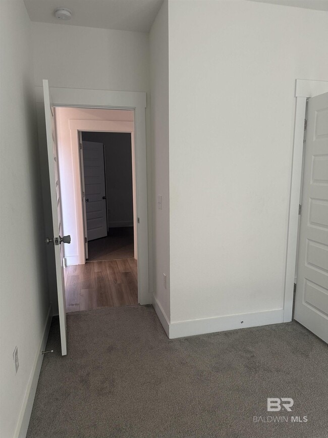 Building Photo - 16863 Fedora Dr