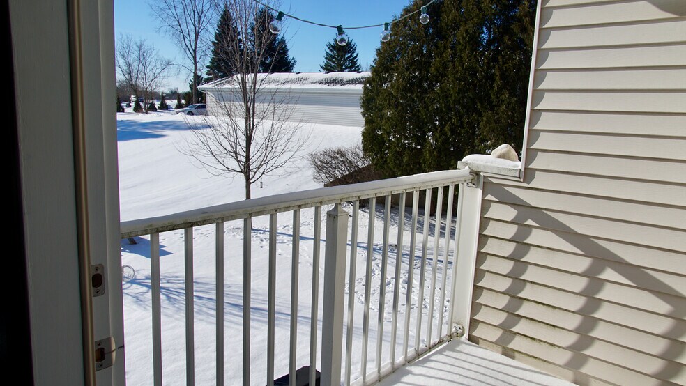 Private balcony. - 384 Minz Park Cir