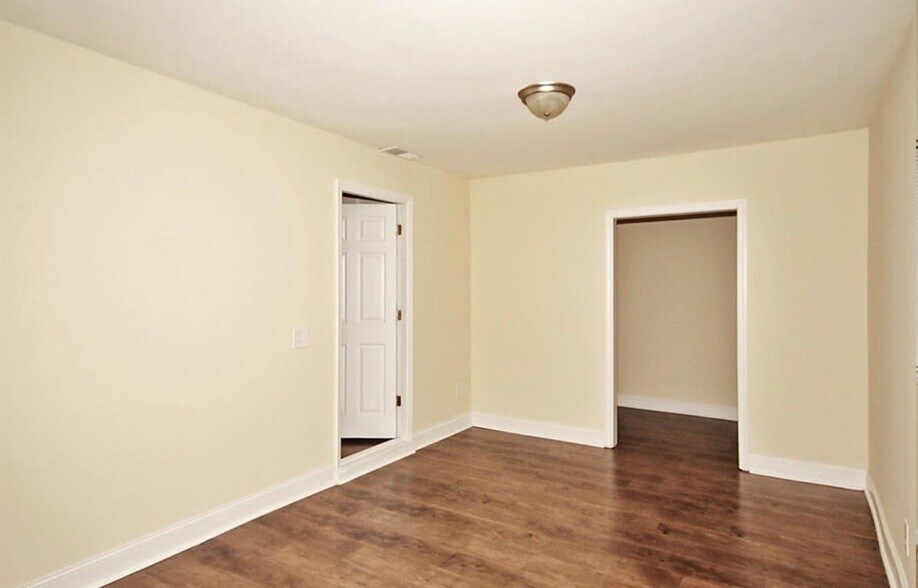 Building Photo - 5155 Sugar Crest Dr