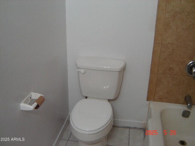 Building Photo - 414-416 Reizen Dr