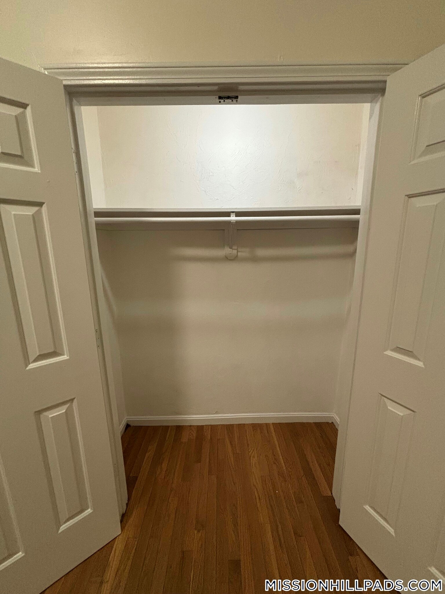 Building Photo - 1460 Tremont St