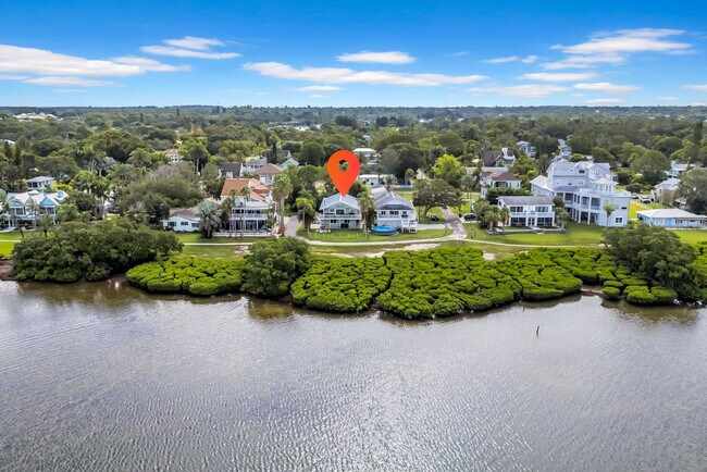 Building Photo - 555 S Gulf Dr