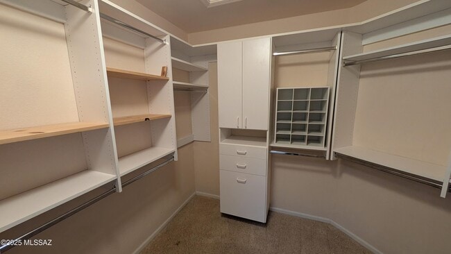Building Photo - 37248 S Golf Course Dr