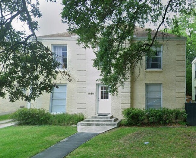 Primary Photo - 1850 W Main St