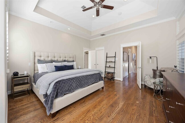 Building Photo - 621 Rutland St