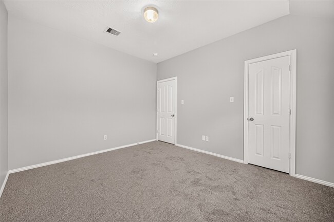 Building Photo - 11915 Lois Ln Dr