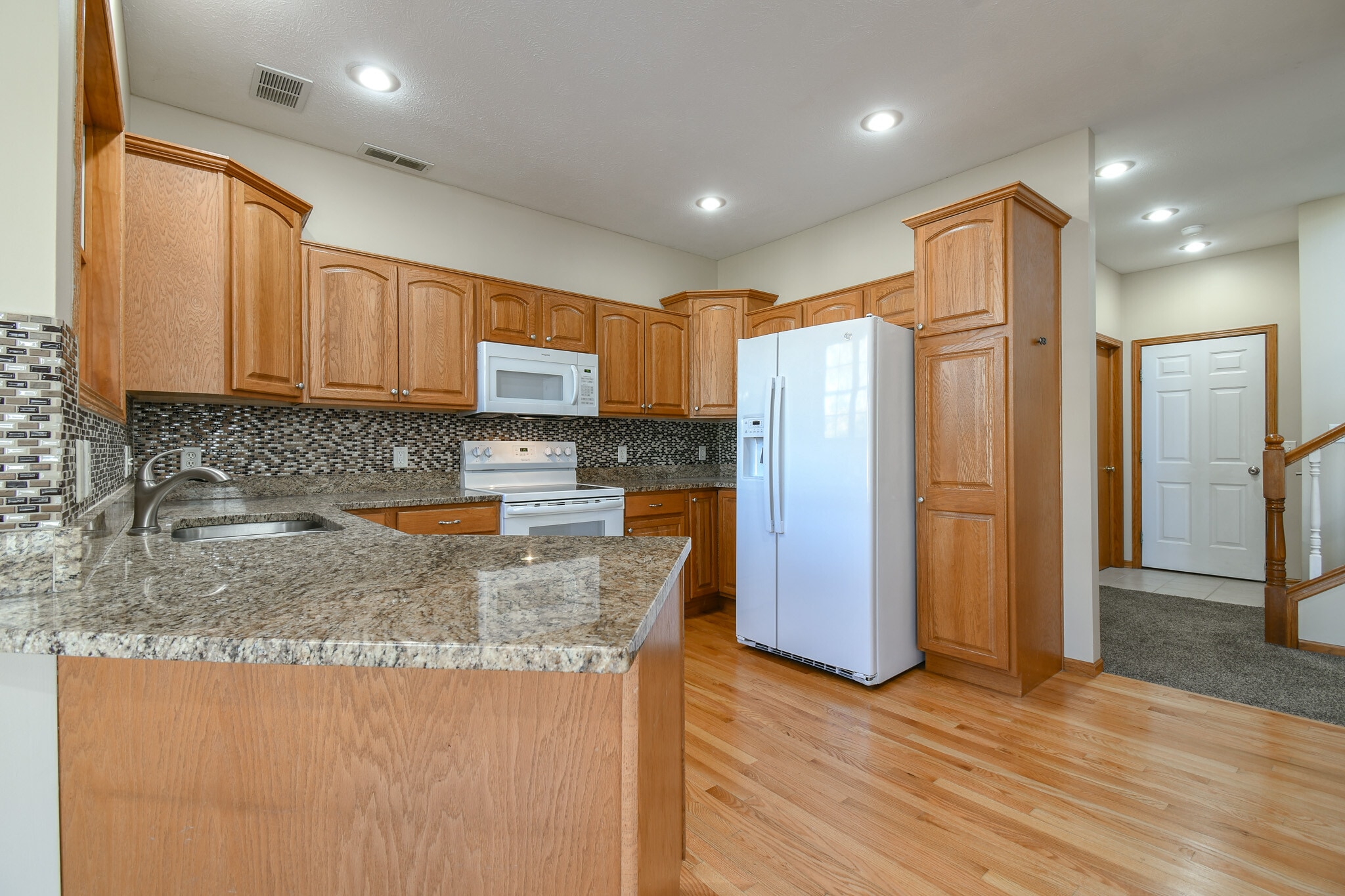 Building Photo - 9412 Forest Glen Dr