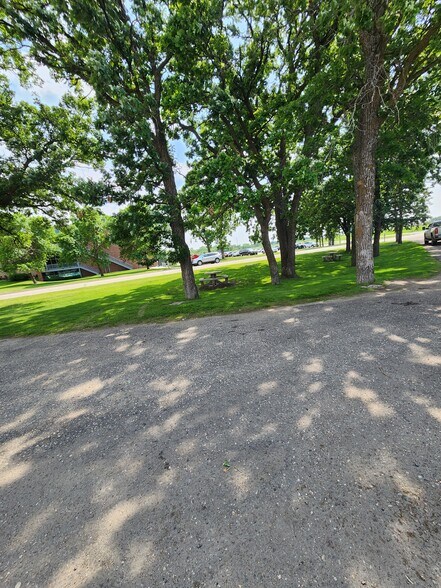 Primary Photo - 605 30th Ave W