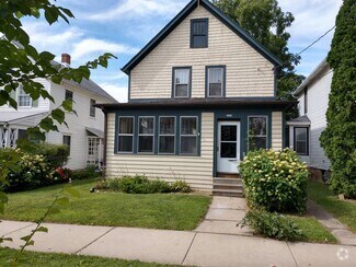 Building Photo - Spacious 4-Bed, 1.5-Bath Home in Vilas Nei...