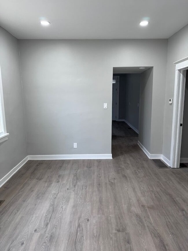 Building Photo - 65 Kilpatrick