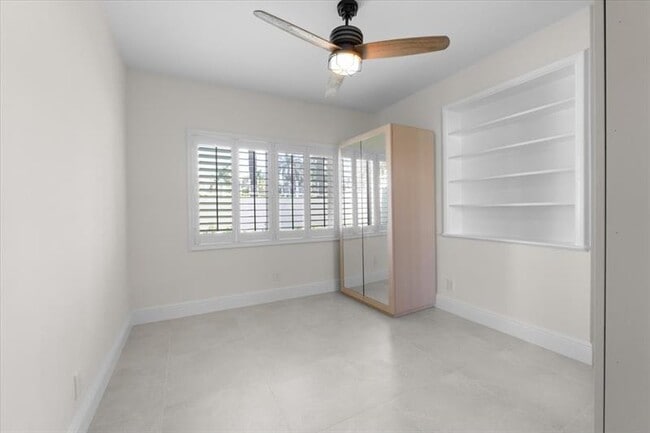 Building Photo - 1635 Seabreeze Blvd