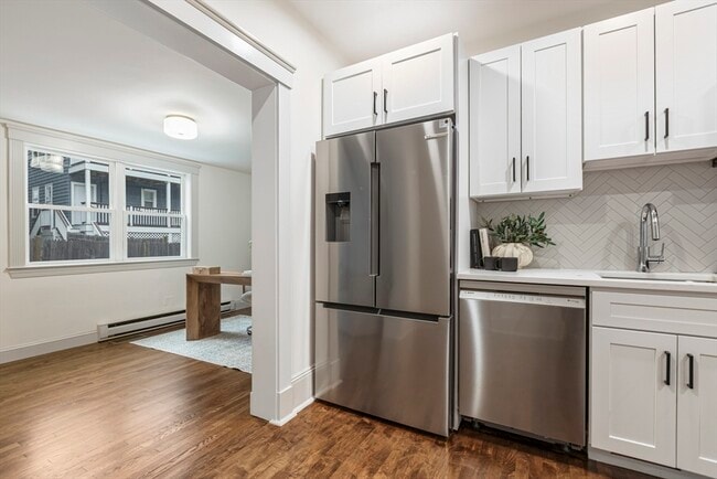 Building Photo - 41 Westmoreland St