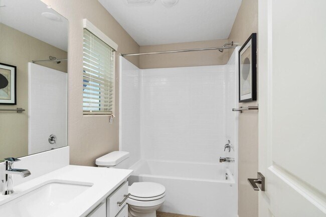 Building Photo - Newly Built 3-bed 2.5-bath Wilson Home in Riverstone