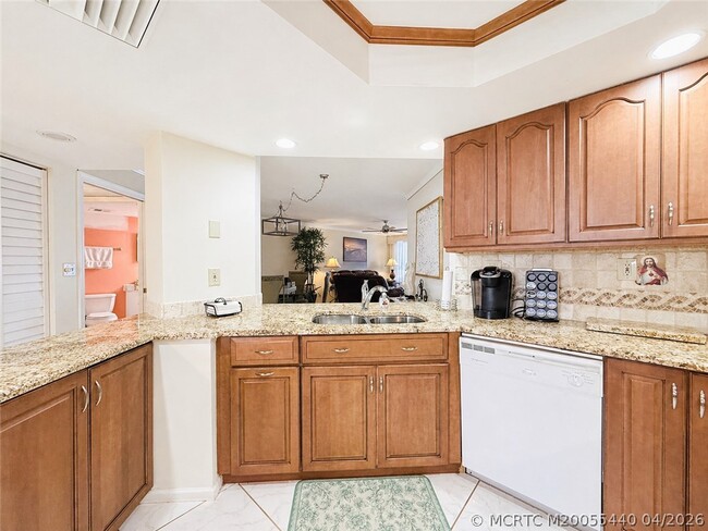 Building Photo - 9500 S Ocean Dr