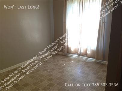 Building Photo - 4 Bedroom/2 Bathroom Home in West Jordan