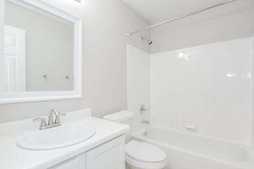 Building Photo - 10319 Woodrose Ln