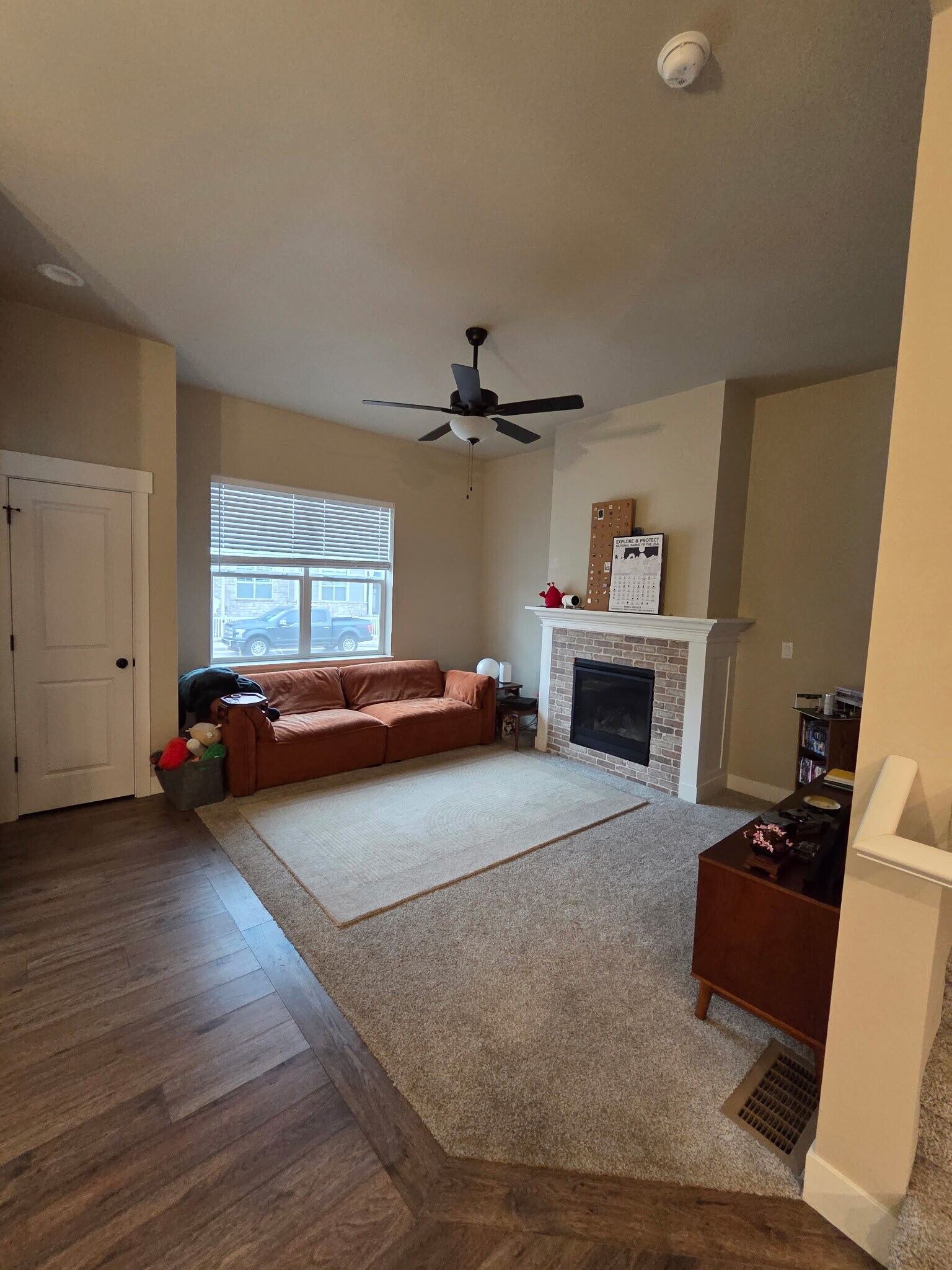 Building Photo - 8482 Cromwell Dr