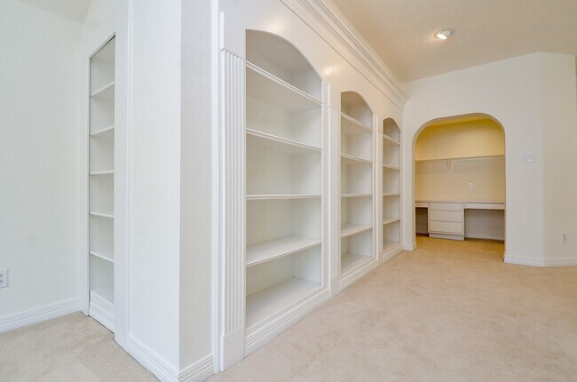 Building Photo - 12522 Aliso Bend Ln