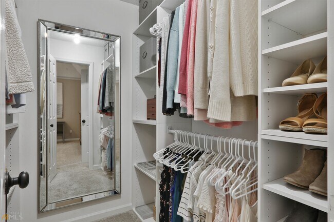 Building Photo - 503 Caxton Ct