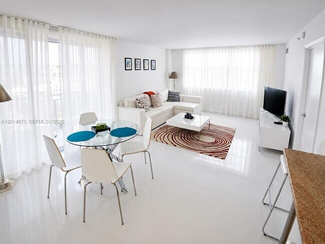 Building Photo - 6917 Collins Ave
