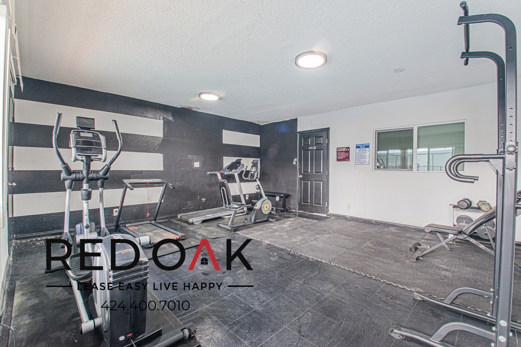 Building Photo - 5119 Fountain Ave