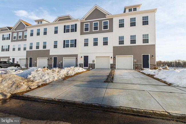 Building Photo - 159 Sandy Rdg Rd