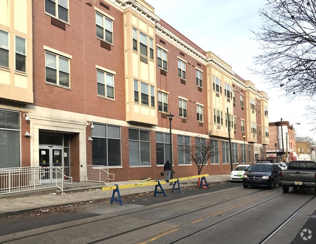 Building Photo - Warnock Village