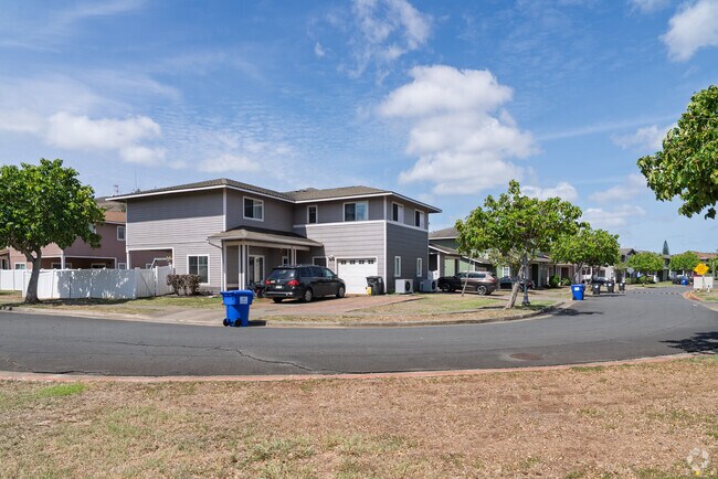 Building Photo - Island Palm Communities