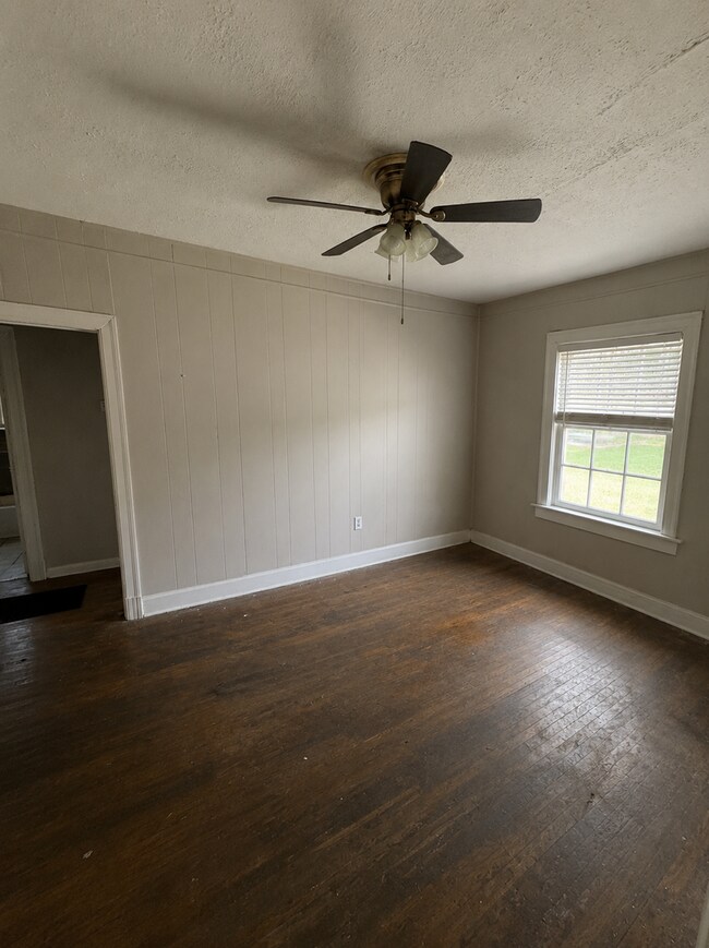 Building Photo - Beautiful 3-Bedroom Home in Convenient North Jackson Location