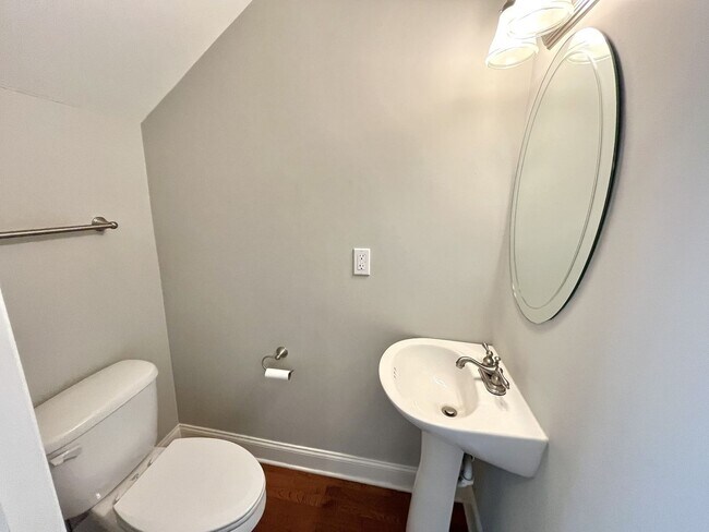 Building Photo - 5930 Obrien Ave