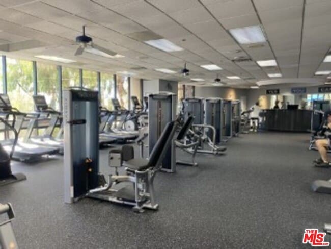 Building Photo - 4316 Marina City Dr