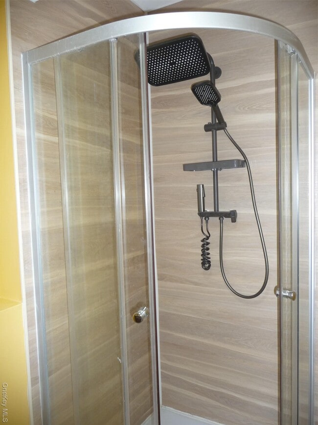 Building Photo - 7 Weather Vane Way