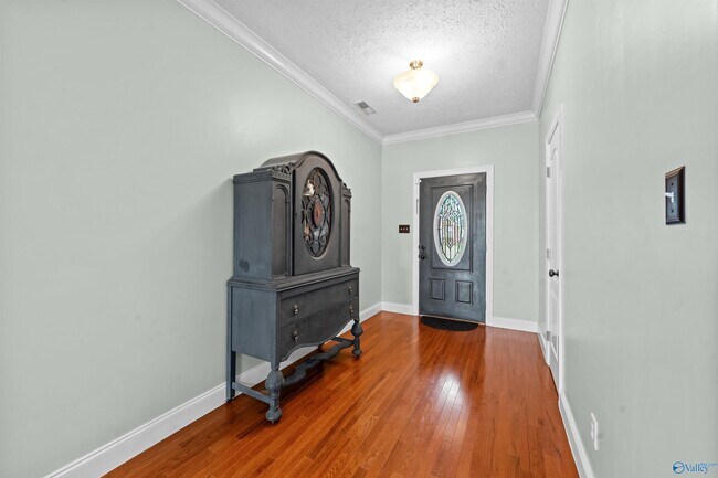 Building Photo - 25850 Iron Gate Dr