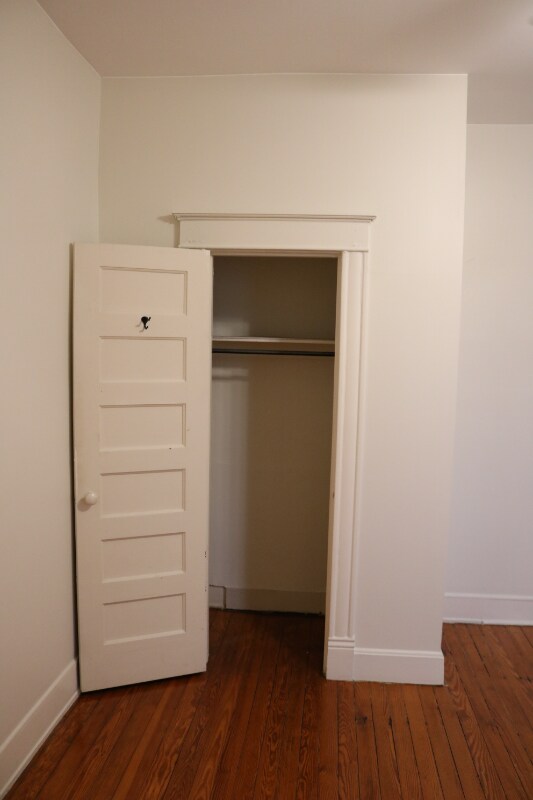 Building Photo - 2525 Stuart Ave